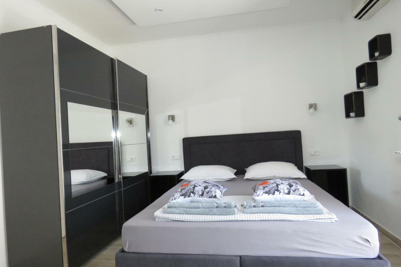 Lux Dalmatia I & R Hotel Makarska Buitenkant foto