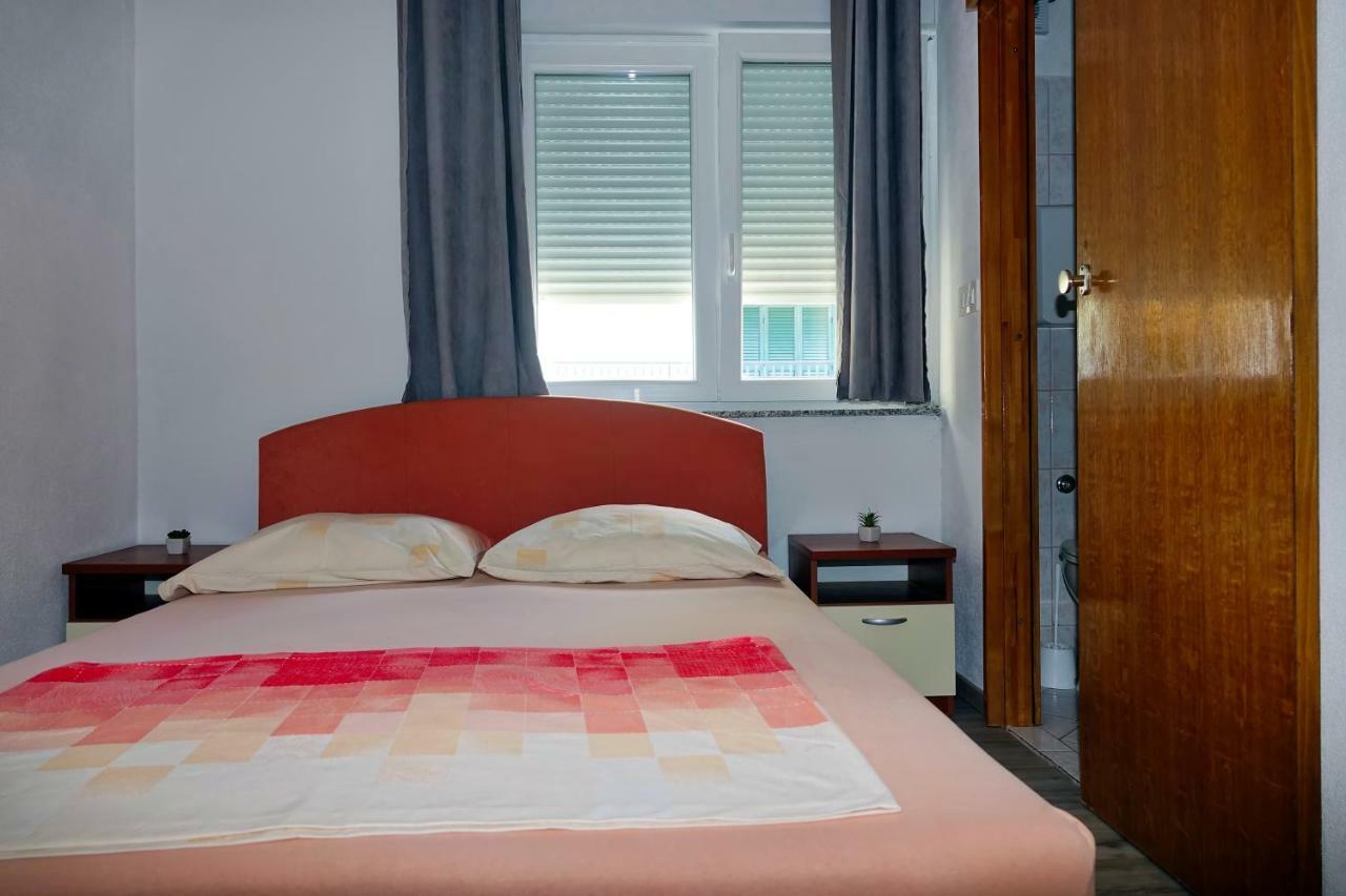 Lux Dalmatia I & R Hotel Makarska Buitenkant foto