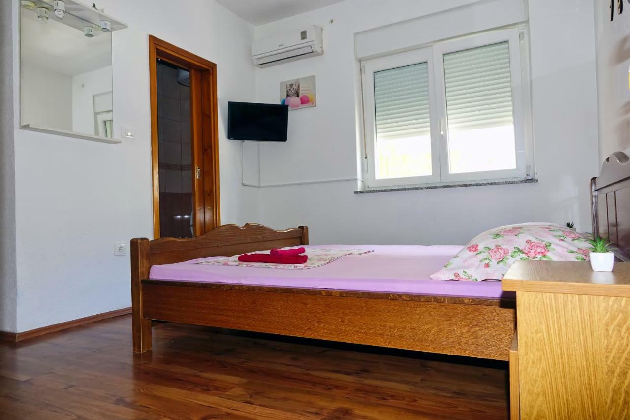 Lux Dalmatia I & R Hotel Makarska Buitenkant foto